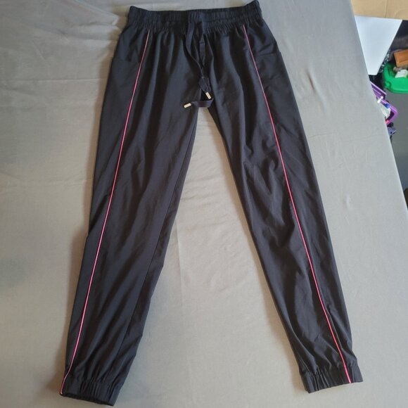 Smash + Tess x Barbie Jogger Pants Womens S Black Media Pockets Stretch Active - Picture 2 of 15